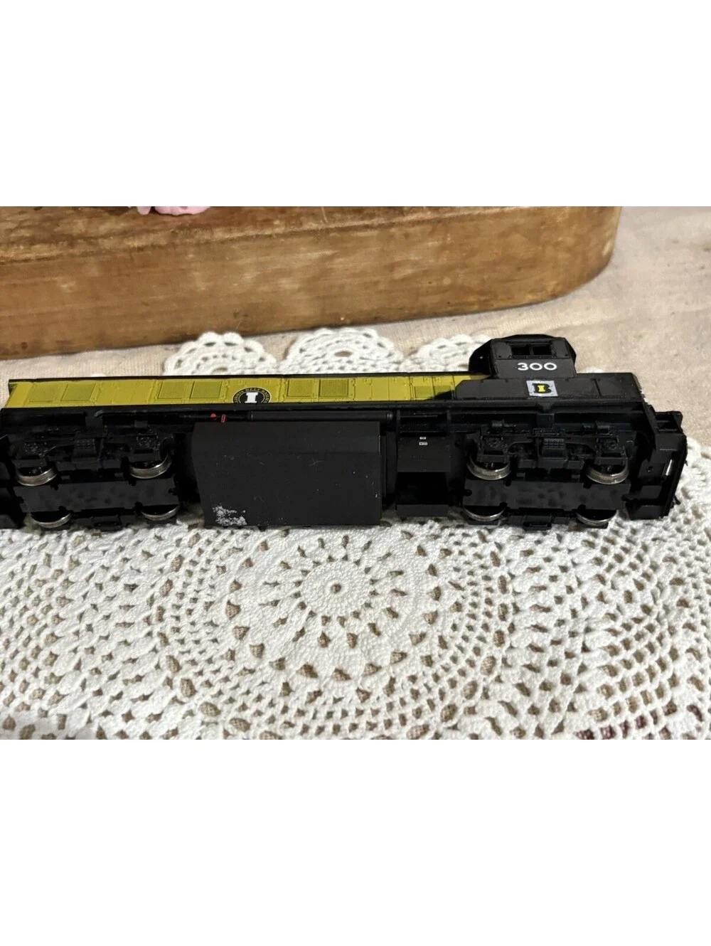 HO Atlas Trainman Plus #300 Genset Norfolk Southern, Illinois Beltway *Read*